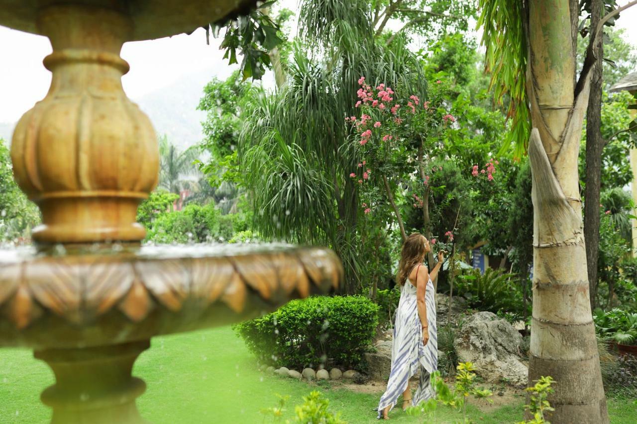 Hotel The Narayana Palace By Salvus Rishīkesh Exterior foto